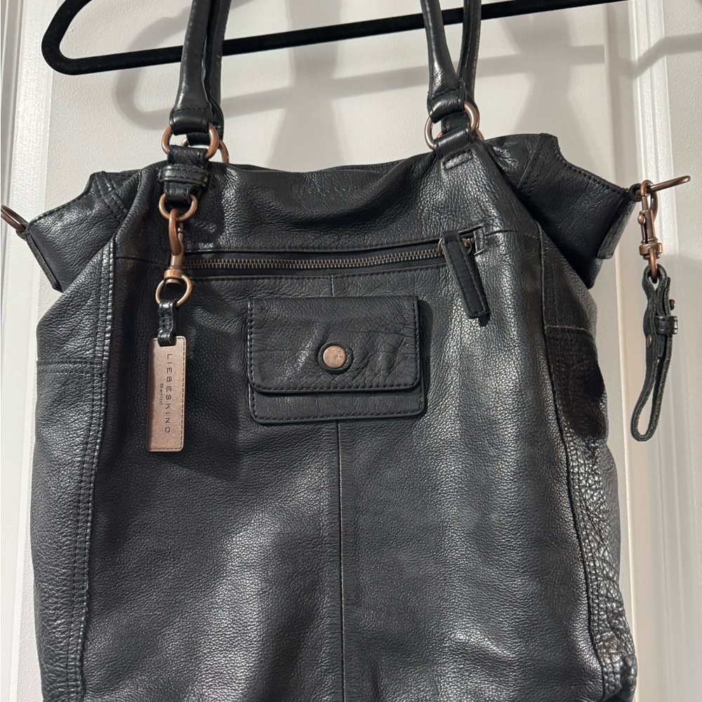 Liebeskind Black Leather Shoulder Bag